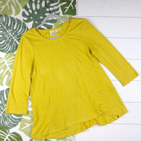 yellow swing top